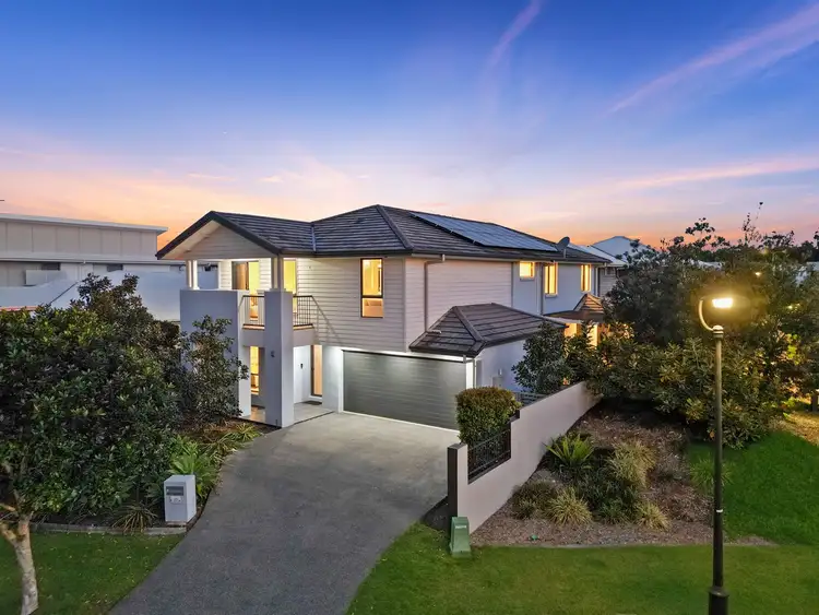 25 North Quay Circuit, Hope Island QLD 4212