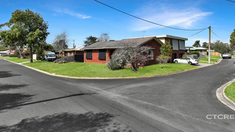 8 Wirra Mirra Drive, Wurruk VIC 3850