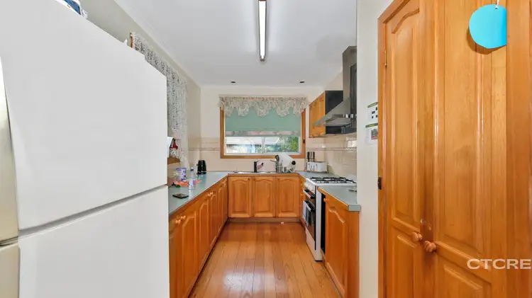 Fifth view of Homely house listing, 8 Wirra Mirra Drive, Wurruk VIC 3850