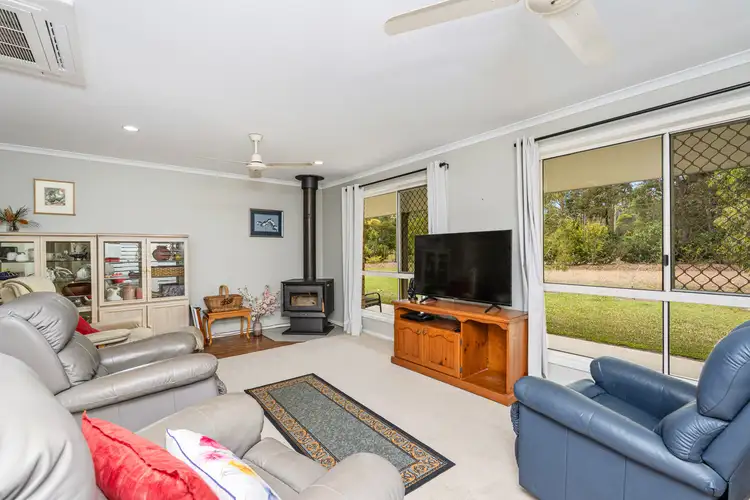 162 Honeyeater Drive