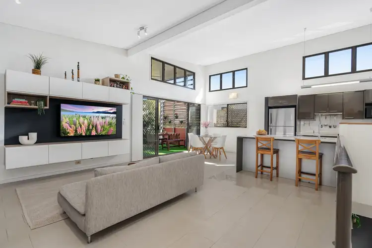 2/15 Bruce Street, Chermside QLD 4032