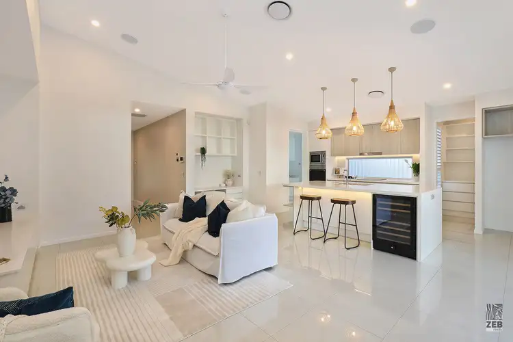 2/40 Menzies Drive, Pacific Paradise QLD 4564