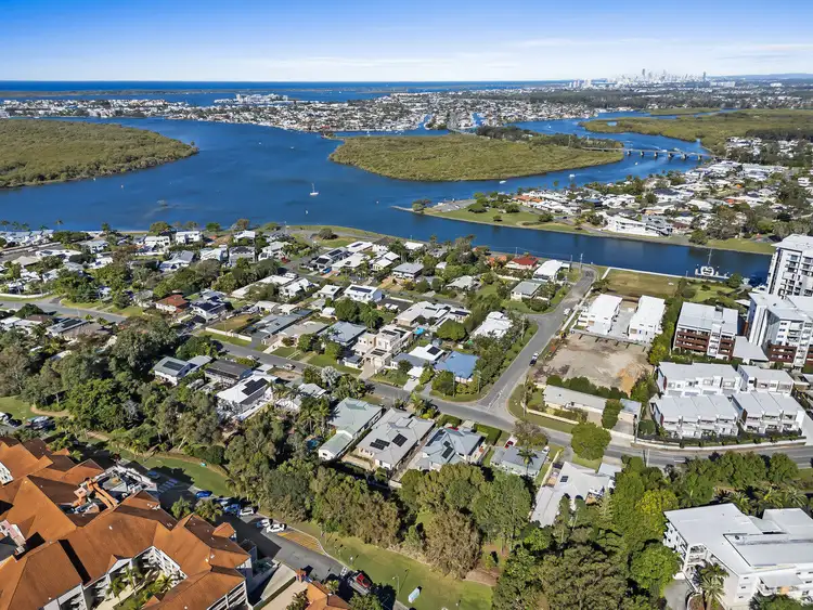 88 Sheehan Avenue, Hope Island QLD 4212