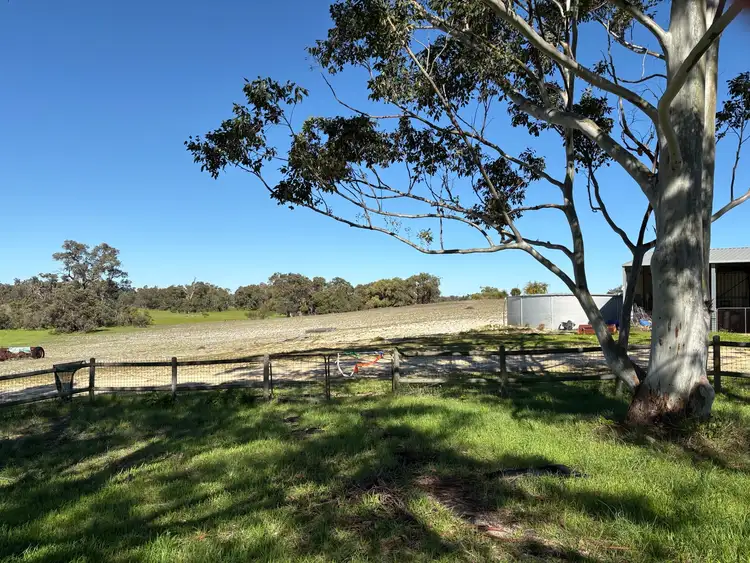 1196 Nabaroo Road, Wanerie WA 6503