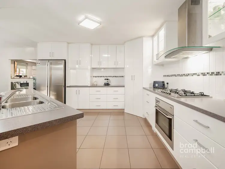 Sixth view of Homely house listing, 10 Nillahcootie Crescent, Kialla VIC 3631