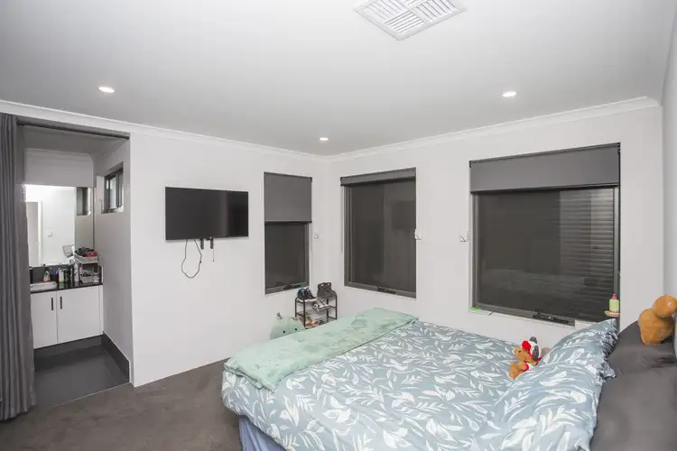 Third view of Homely house listing, 5 Trefontane Way, Bullsbrook WA 6084