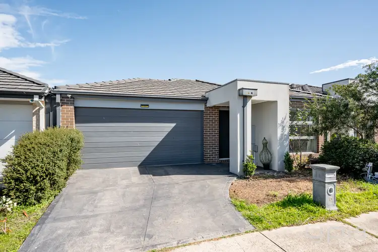 24 Coolamon Drive, Craigieburn VIC 3064