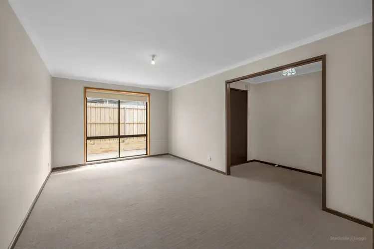Second view of Homely house listing, 7 Dove Court, Pakenham VIC 3810