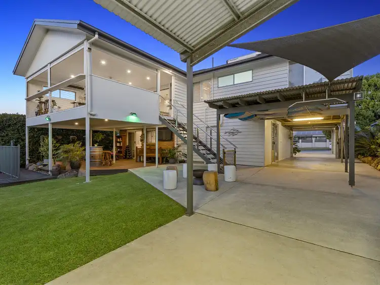 18 Eingana Street, Hope Island QLD 4212