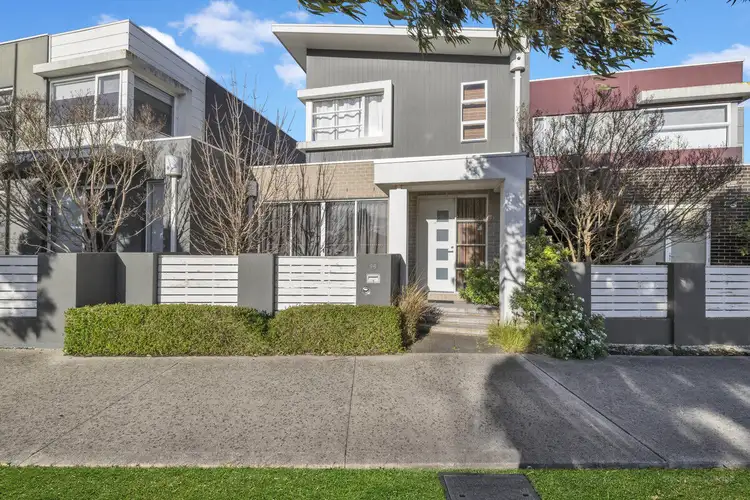 96 Henry Road, Pakenham VIC 3810