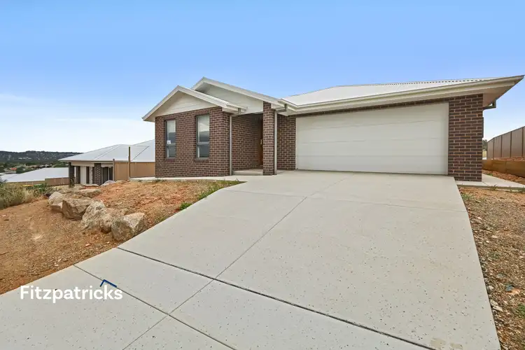 11 Stretton Way, Lloyd NSW 2650