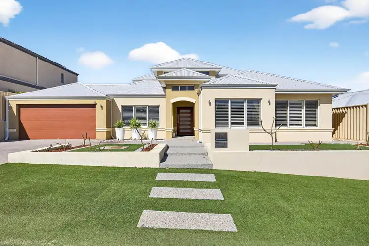 17 Fernando Parkway, Iluka WA 6028