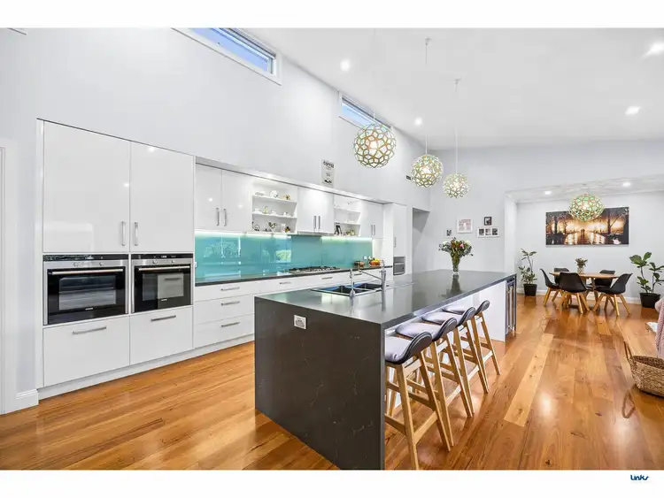 16 Tubular Avenue, Torquay VIC 3228