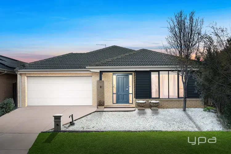 3 Trident Court, Sanctuary Lakes VIC 3030