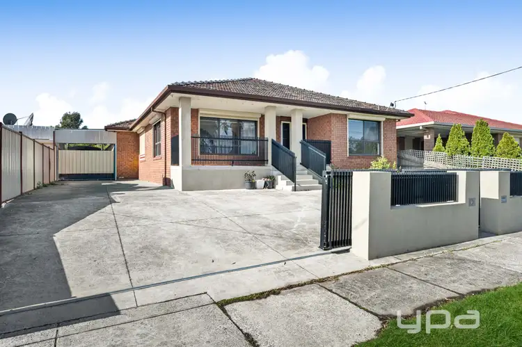 131 Rokewood Crescent, Meadow Heights VIC 3048