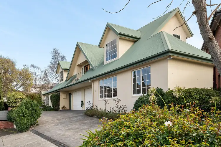 5 Lasswade Avenue, Sandy Bay TAS 7005