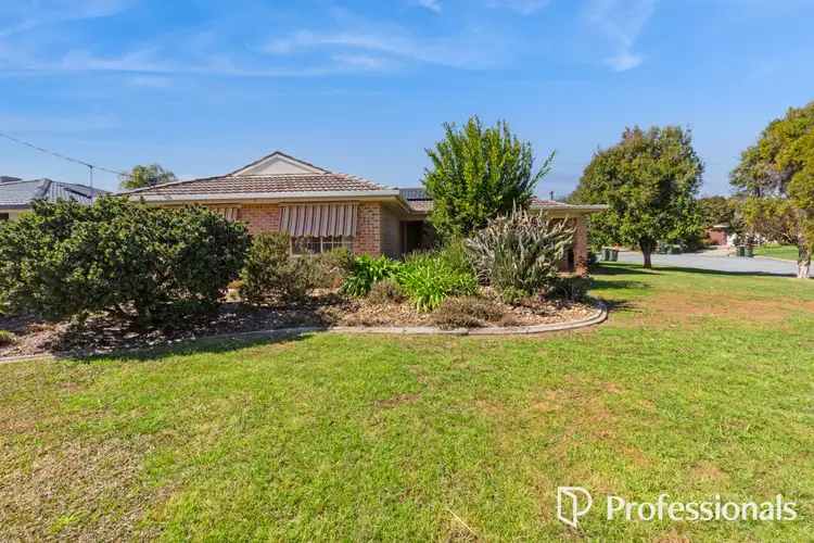 7 Nicholi Crescent, Lake Albert NSW 2650