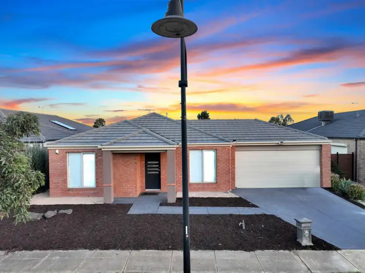 22 Snowsill Circuit, Point Cook VIC 3030