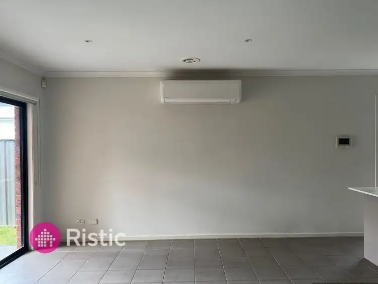 Fourth view of Homely house listing, 22 Atkinson Close, Point Cook VIC 3030