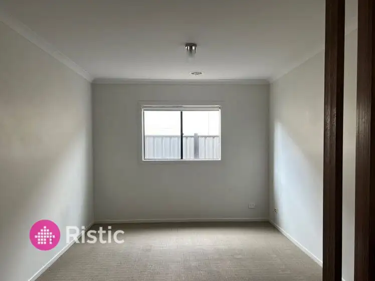 Fifth view of Homely house listing, 22 Atkinson Close, Point Cook VIC 3030