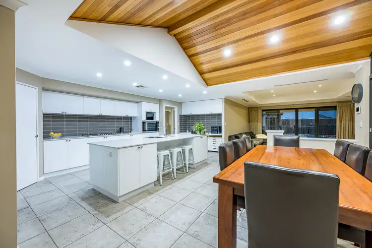 Sixth view of Homely house listing, 10 Lopez Way, Iluka WA 6028