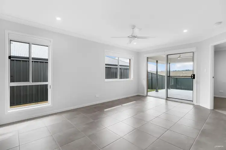 1/5 Livistona Drive, Lochinvar NSW 2321