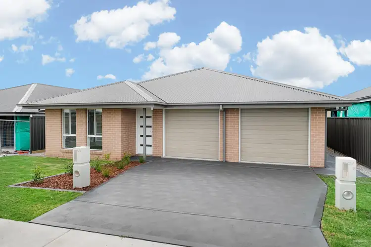 1/5 Livistona Drive, Lochinvar NSW 2321