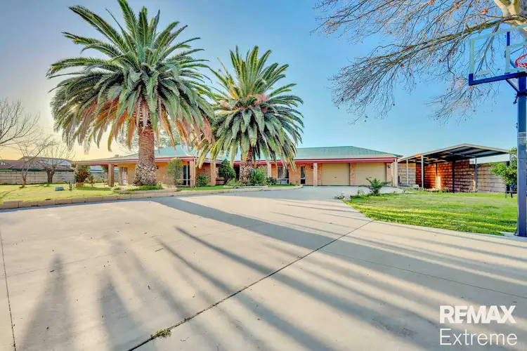8 Coulthard Crescent, Canning Vale WA 6155