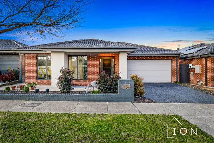 13 Invermay Way, Clyde VIC 3978