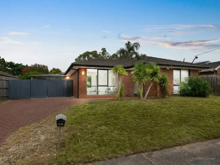 24 Edeys Run, Hampton Park VIC 3976