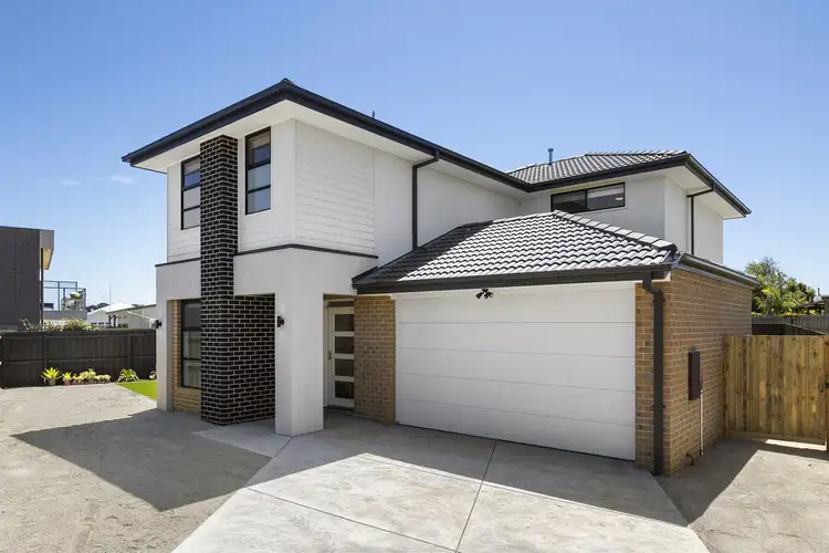 4 Calk Terrace, St Leonards VIC 3223