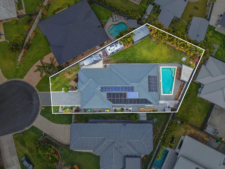 8 Oldham Court, Mooloolah Valley QLD 4553