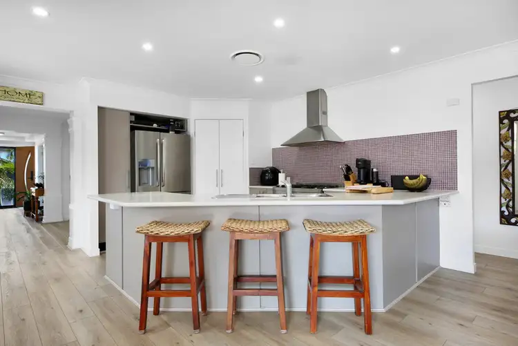 Second view of Homely house listing, 4 Northlakes Drive, Elanora QLD 4221