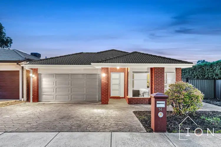 14 Buckskin Drive, Clyde North VIC 3978