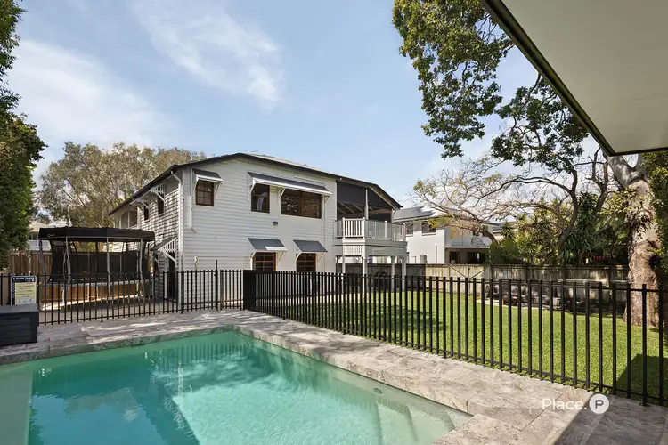 72 Brentnall Street, Norman Park QLD 4170