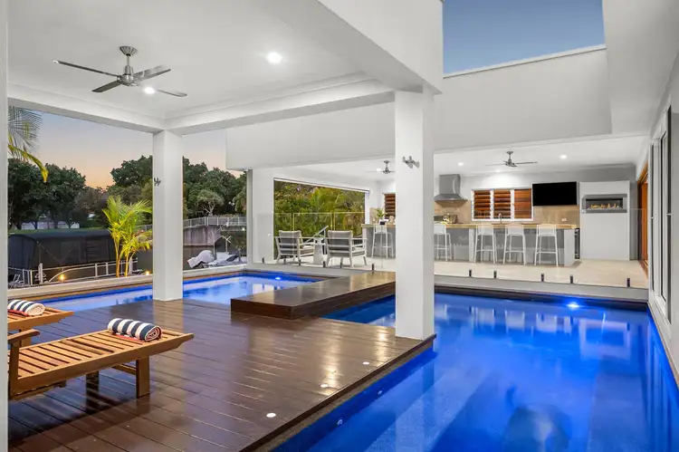99 Shorehaven Drive, Noosaville QLD 4566
