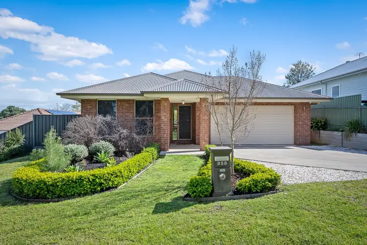 858 Blackmore Street