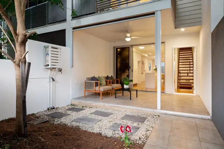 4/19 Kennington Street, Camp Hill QLD 4152