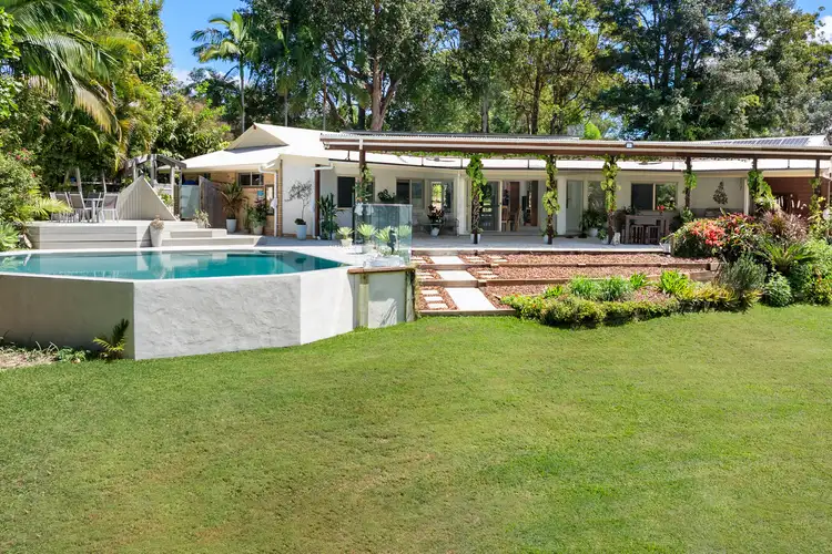 8 Livistona Drive, Doonan QLD 4562