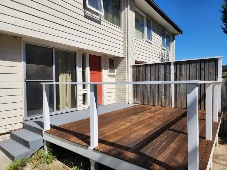 17 Ribbon Gum Place, West Bathurst NSW 2795