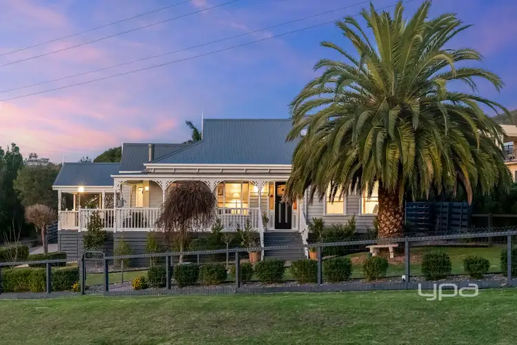 13 Cairn Road, Mccrae VIC 3938
