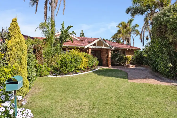 11 Lane Cove, Kallaroo WA 6025