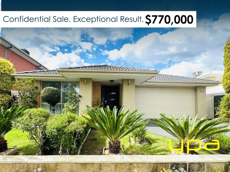 35 Jupiter Crescent, Cranbourne West VIC 3977