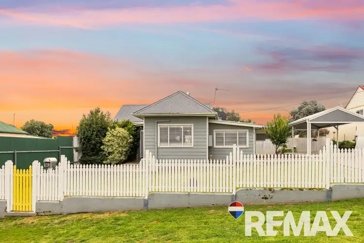 32 Crown Street, Junee NSW 2663