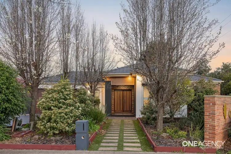 17 Lindley Avenue, Caroline Springs VIC 3023