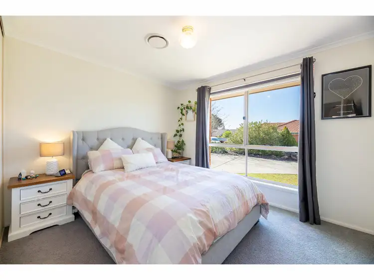Sixth view of Homely townhouse listing, 2/48 Mayfair Drive, Wodonga VIC 3690