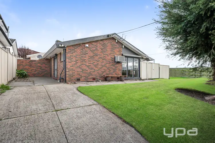 99 Bamford Avenue, Westmeadows VIC 3049