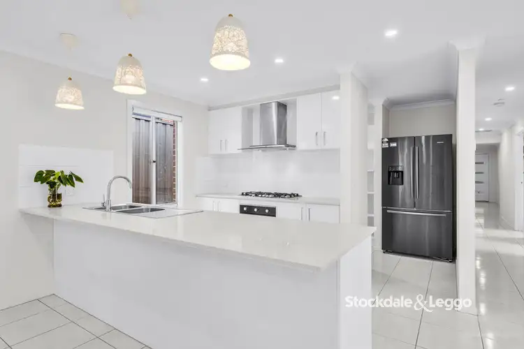 Fifth view of Homely house listing, 9 Kaprun Way, Pakenham VIC 3810