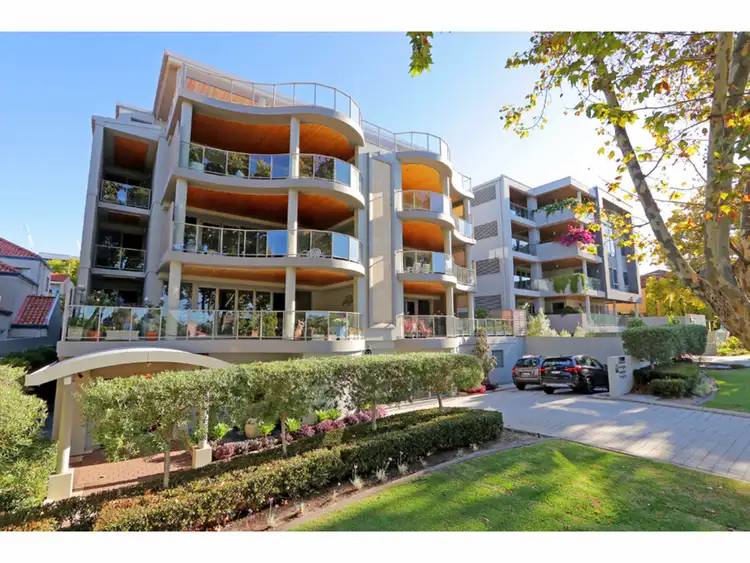 3/13 Tweeddale Road, Applecross WA 6153
