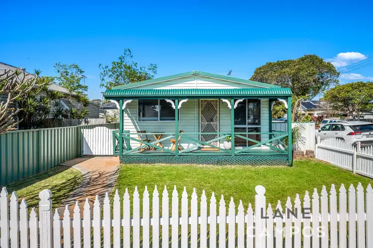 64 Roe Street, Mayfield NSW 2304